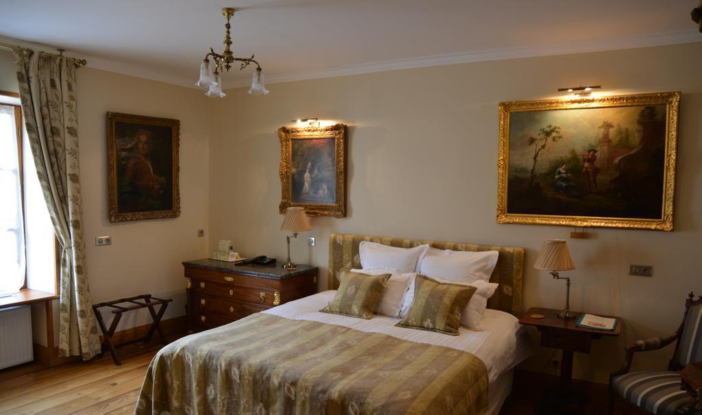 Les Deux Chevres Hotel 5*