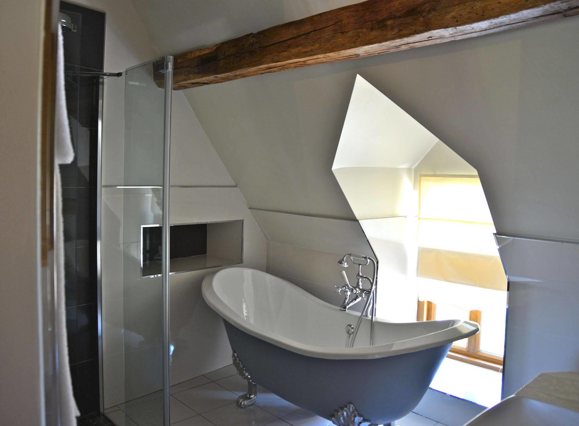 Les Deux Chevres Hotel 5*